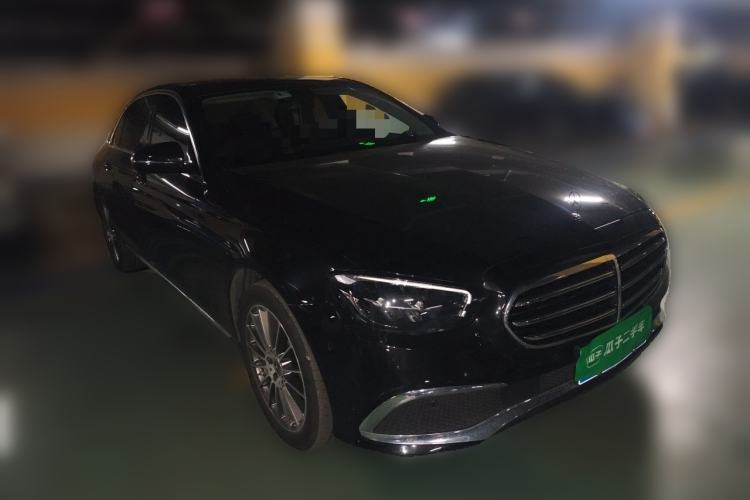 Used Mercedes-Benz E-Class 2022 E 260 L Front Right 45 Deg