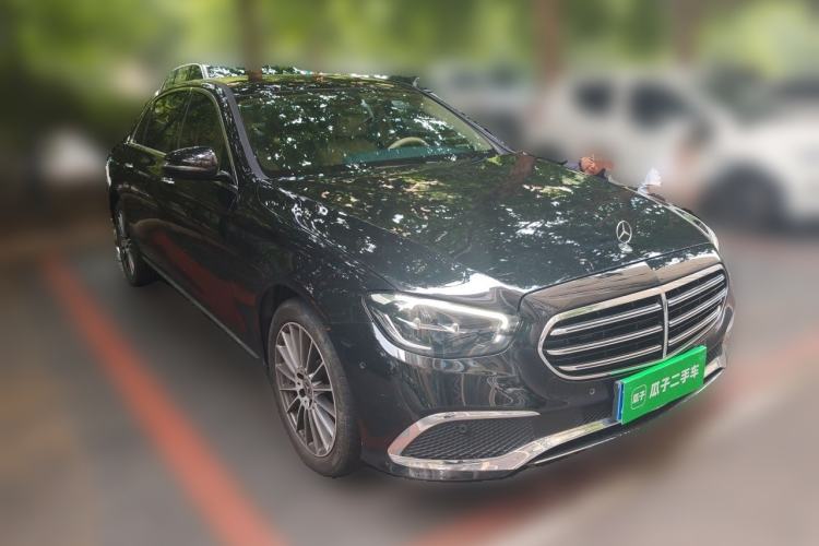 Used Mercedes-Benz E-Class 2022 E 260 L Front Right 45 Deg