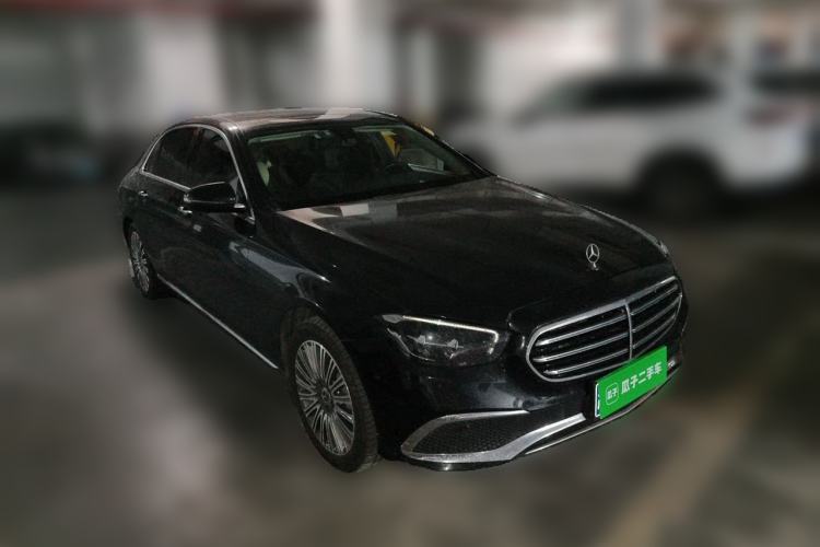 Used Mercedes-Benz E-Class 2022 Revised Version E 300 L Luxury Edition Front Right 45 Deg