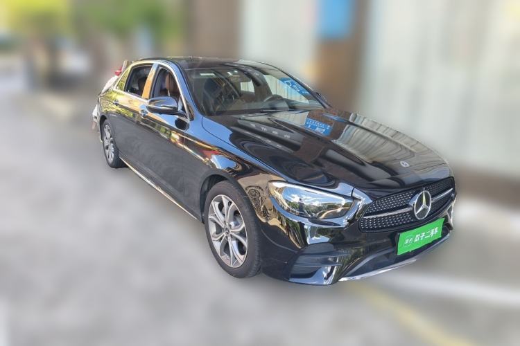Used Mercedes-Benz E-Class 2022 Revised Version E 300 L Sport Luxury Edition Front Right 45 Deg