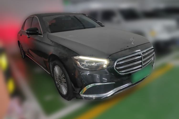 Used Mercedes-Benz E-Class 2022 Updated E 300 L Luxury Edition Front Right 45 Deg