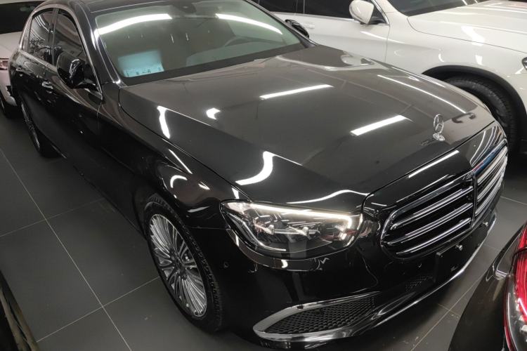 Used Mercedes-Benz E-Class 2022 Revised Version E 300 L Luxury Edition Front Right 45 Deg