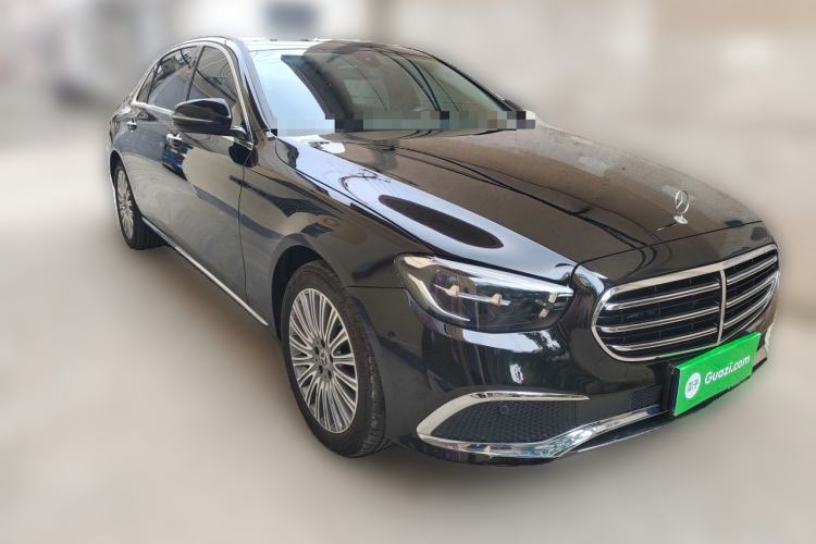 Used Mercedes-Benz E-Class 2022 E 260 L Front Right 45 Deg