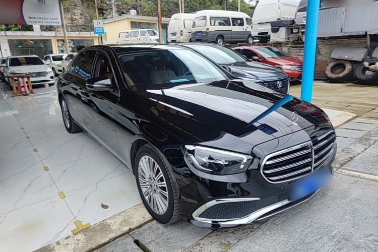 Used Mercedes-Benz E-Class 2022 Revised Version E 300 L Luxury Edition Front Right 45 Deg