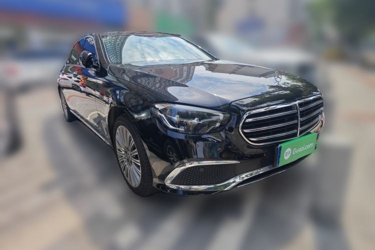 Used Mercedes-Benz E-Class 2022 Second Facelift E 300 L Luxury Edition Front Right 45 Deg