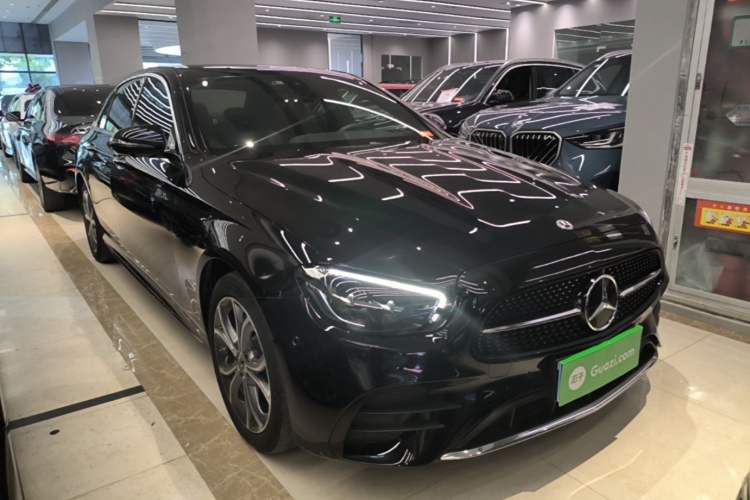 Used Mercedes-Benz E-Class 2022 Revised Version E 300 L Sport Luxury Edition Front Right 45 Deg