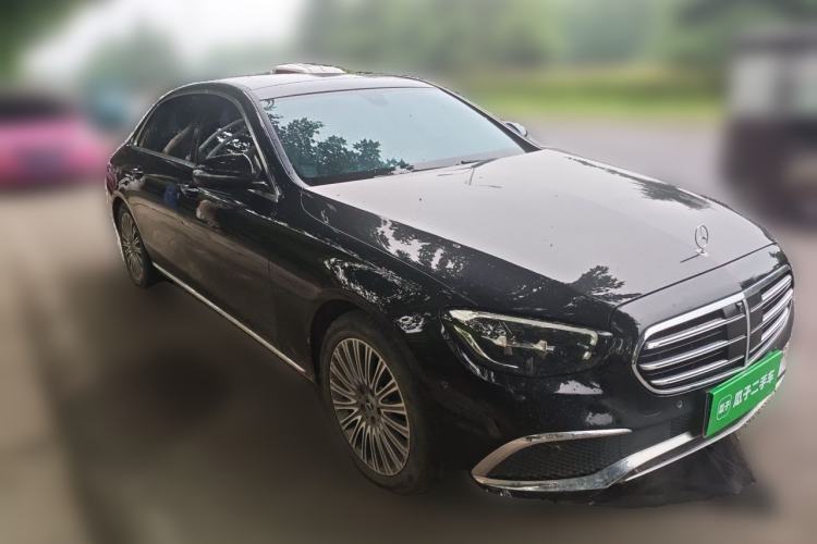Used Mercedes-Benz E-Class 2022 Updated E 300 L Luxury Edition Front Right 45 Deg