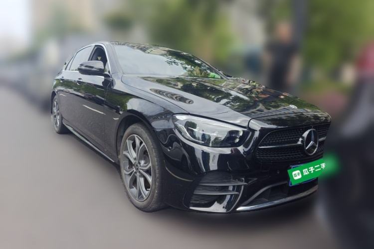 Used Mercedes-Benz E-Class 2022 E 300 L Sporty and Stylish Model Front Right 45 Deg