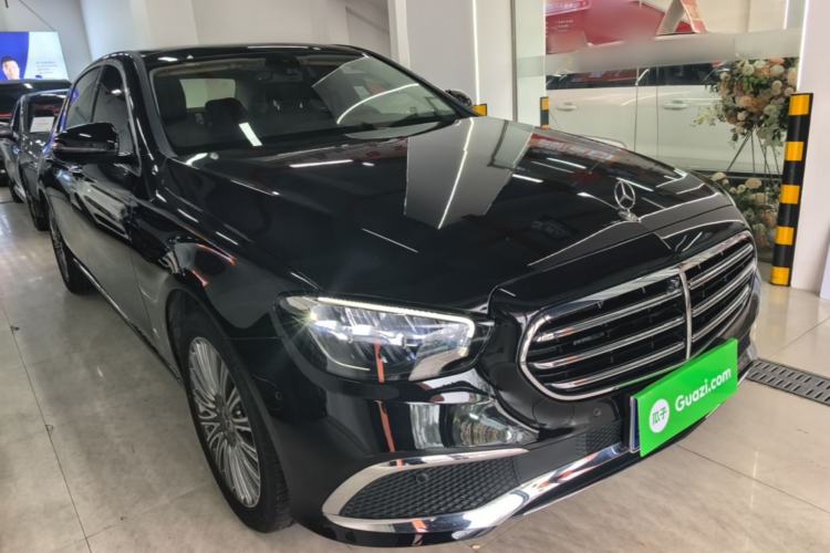 Used Mercedes-Benz E-Class 2022 Revised Version E 300 L Luxury Edition Front Right 45 Deg