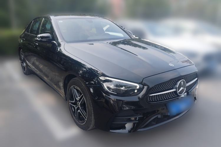 Used Mercedes-Benz E-Class 2022 E 260 Stylish Sports Edition Front Right 45 Deg