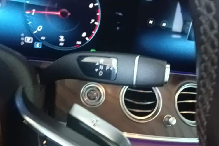 Used Mercedes-Benz E-Class 2022 Revised Version E 300 L Fashion Edition Gear Lever
