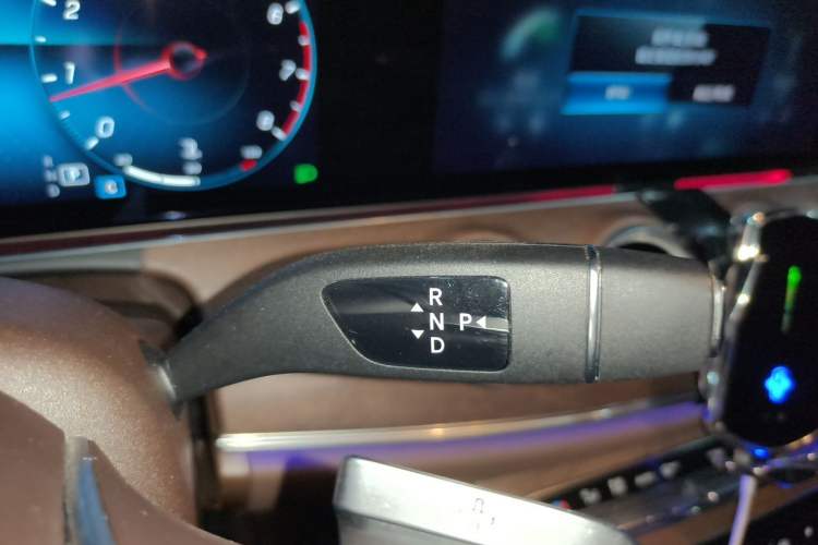 Used Mercedes-Benz E-Class 2022 E 300 L Luxury Model Gear Lever