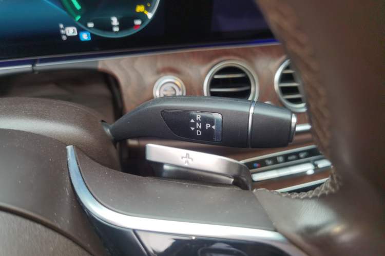 Used Mercedes-Benz E-Class 2022 E 260 L Gear Lever
