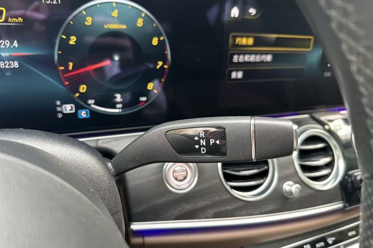 Used Mercedes-Benz E-Class 2022 Restyled E 260 L Sport Edition Gear Lever