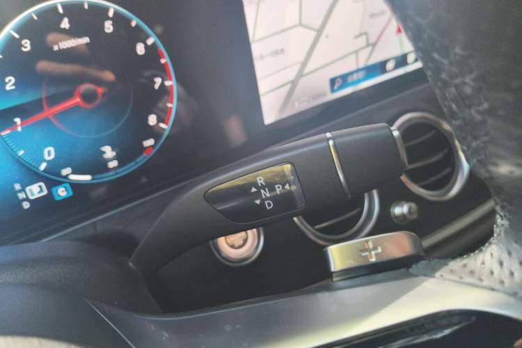 Used Mercedes-Benz E-Class 2022 Revised E 300 L Sporty and Stylish Edition Gear Lever