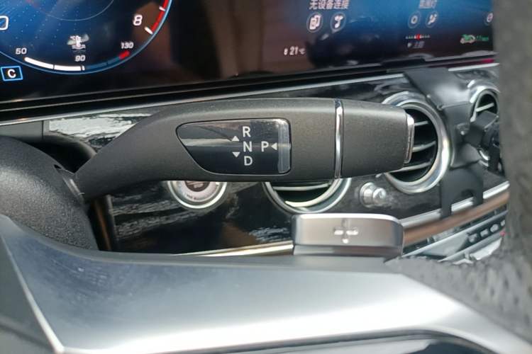Used Mercedes-Benz E-Class 2022 Restyled E 260 L Sport Edition Gear Lever