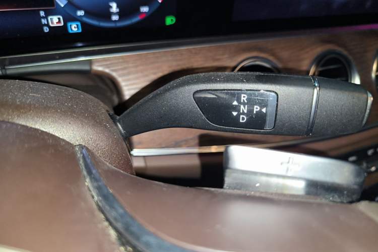 Used Mercedes-Benz E-Class 2022 E 300 L Stylish Model Gear Lever