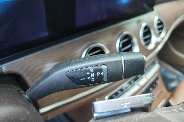 Used Mercedes-Benz E-Class 2022 E 260 L Gear Lever