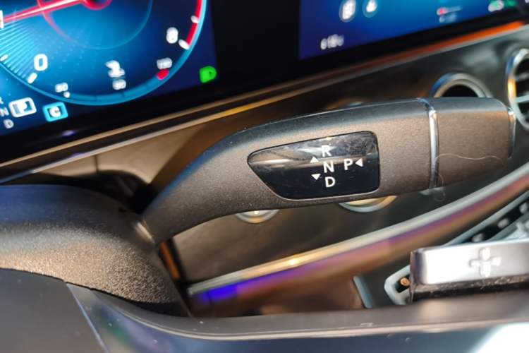 Used Mercedes-Benz E-Class 2022 Second Facelift E 300 L Sport Luxury Edition Gear Lever