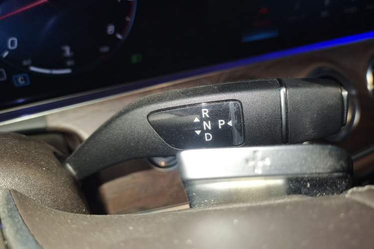 Used Mercedes-Benz E-Class 2022 E 260 L Gear Lever