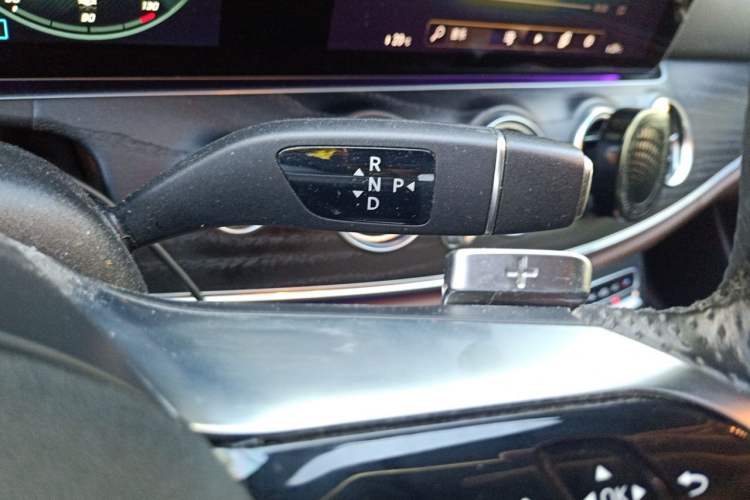 Used Mercedes-Benz E-Class 2022 Revised E 300 L Sporty and Stylish Edition Gear Lever