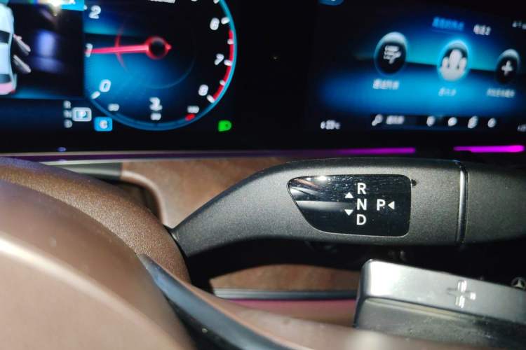 Used Mercedes-Benz E-Class 2022 E 300 L Luxury Model Gear Lever