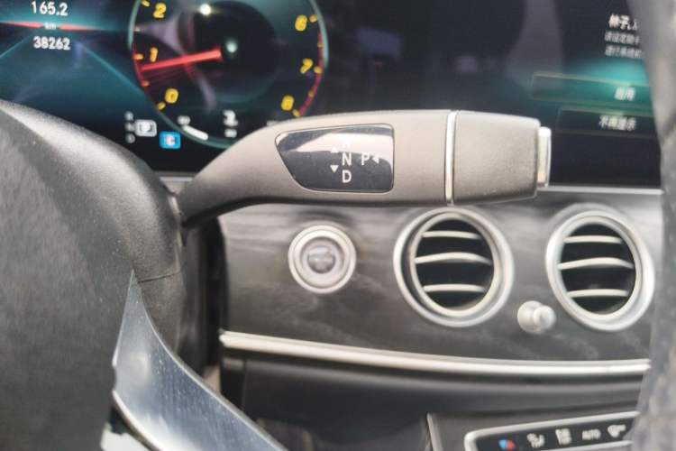 Used Mercedes-Benz E-Class 2022 E 300 Stylish Sports Edition Gear Lever