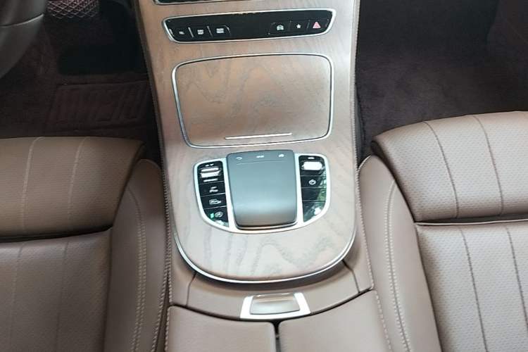Used Mercedes-Benz E-Class 2022 E 260 L Gear Lever
