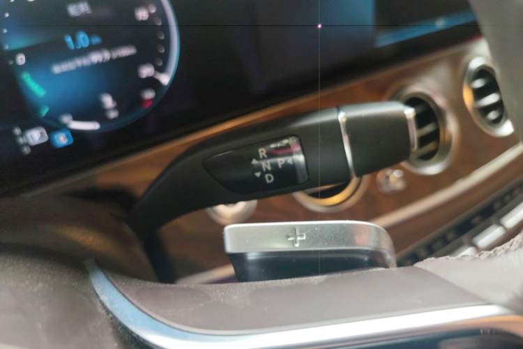 Used Mercedes-Benz E-Class 2022 Revised Version E 300 L Luxury Edition Gear Lever