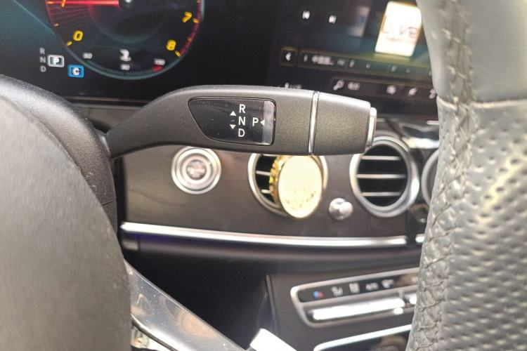 Used Mercedes-Benz E-Class 2022 E 260 Stylish Sports Edition Gear Lever