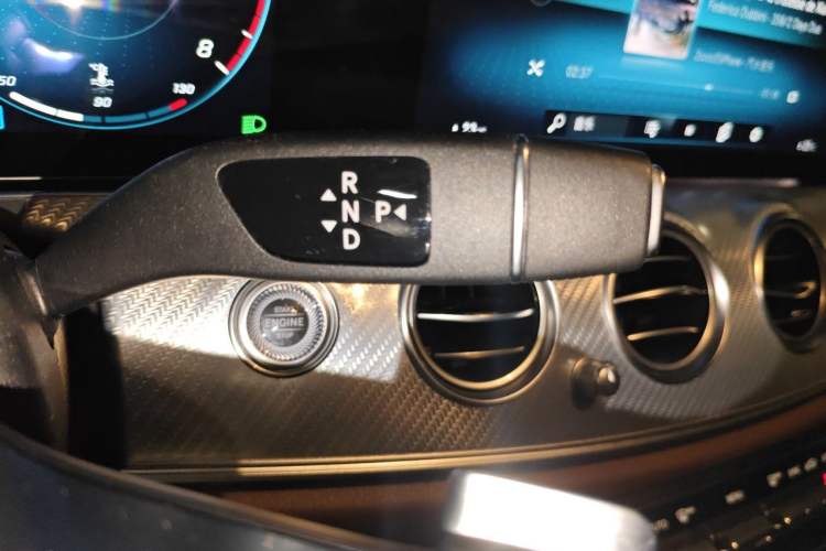 Used Mercedes-Benz E-Class 2022 Revised Version E 300 L Sporty and Stylish Edition Gear Lever