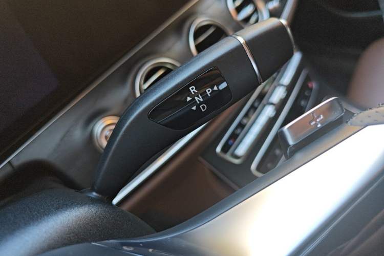 Used Mercedes-Benz E-Class 2022 Revised Version E 300 L Sport Luxury Edition Gear Lever