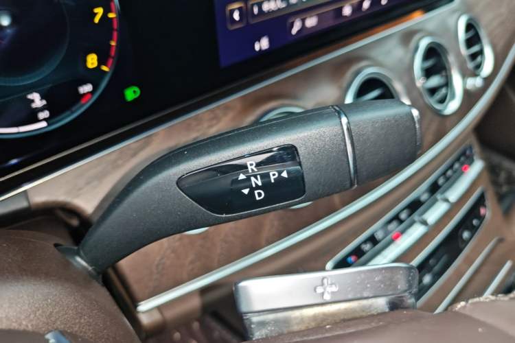 Used Mercedes-Benz E-Class 2022 E 260 L Gear Lever