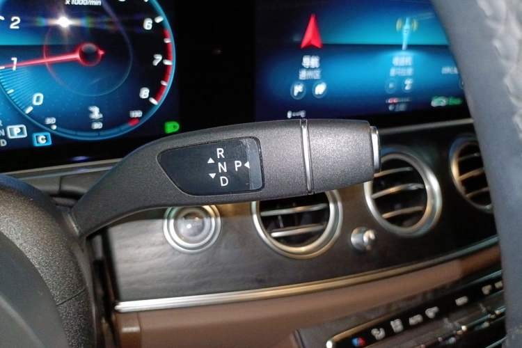 Used Mercedes-Benz E-Class 2022 E 300 Stylish Sports Edition Gear Lever