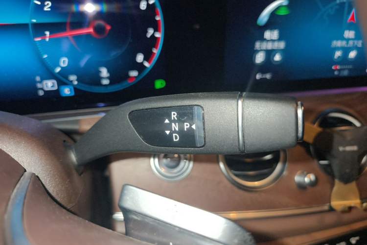 Used Mercedes-Benz E-Class 2022 E 260 L Gear Lever