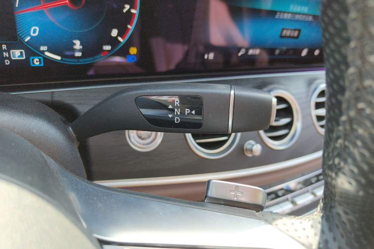 Used Mercedes-Benz E-Class 2022 E 260 L Sport Edition Gear Lever
