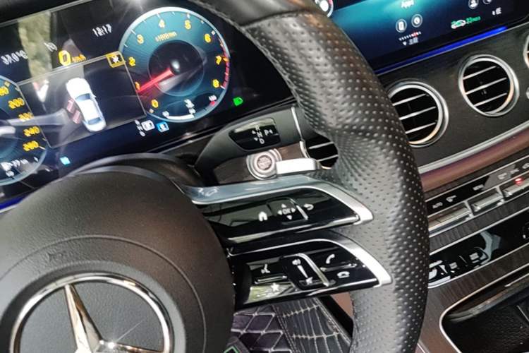 Used Mercedes-Benz E-Class 2022 Revised E 300 L Sporty and Stylish Edition Gear Lever