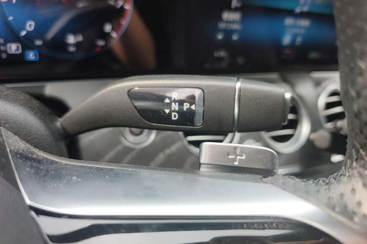 Used Mercedes-Benz E-Class 2022 Revised Version E 300 L Sport Luxury Edition Gear Lever