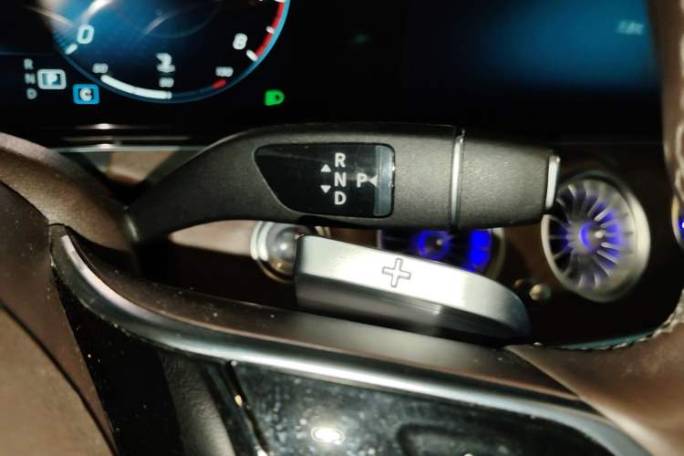 Used Mercedes-Benz E-Class 2022 E 260 L Gear Lever