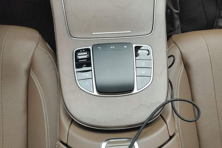 Used Mercedes-Benz E-Class 2022 Revised Version E 300 L Luxury Edition Gear Lever