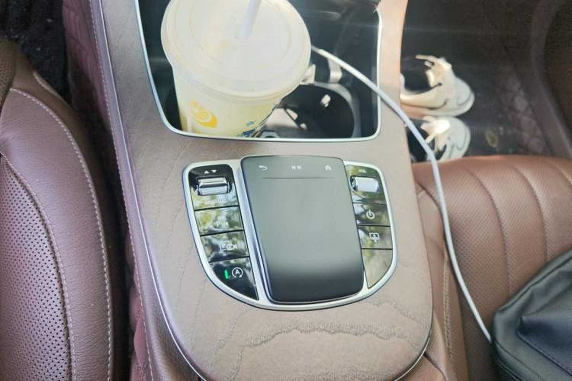 Used Mercedes-Benz E-Class 2022 E 300 L Premium Edition Gear Lever