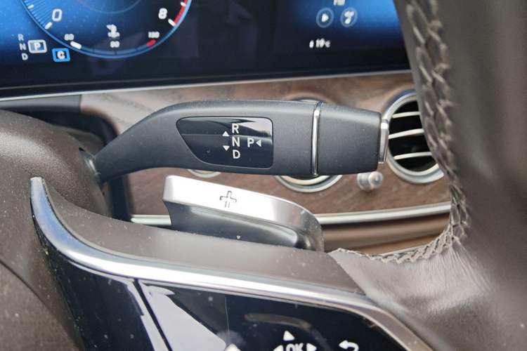Used Mercedes-Benz E-Class 2022 Second Facelift E 260 L Gear Lever