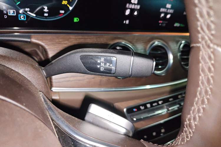 Used Mercedes-Benz E-Class 2022 Second Facelift E 260 L Gear Lever