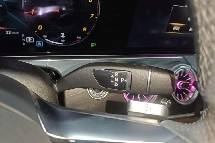 Used Mercedes-Benz E-Class 2022 E 260 L Sport Edition Gear Lever