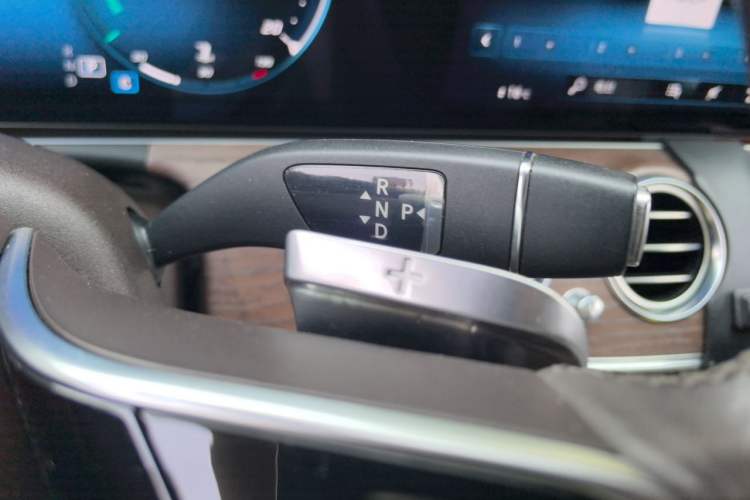 Used Mercedes-Benz E-Class 2022 E 260 L Gear Lever