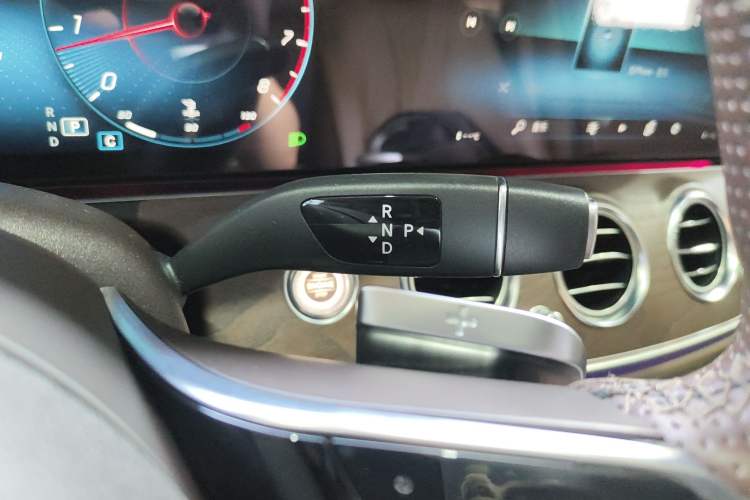 Used Mercedes-Benz E-Class 2022 E 260 L Gear Lever