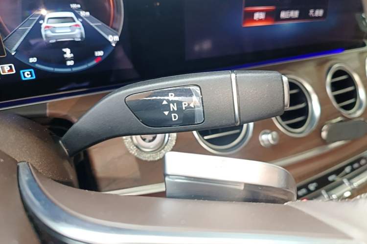 Used Mercedes-Benz E-Class 2022 E 300 L Stylish Model Gear Lever
