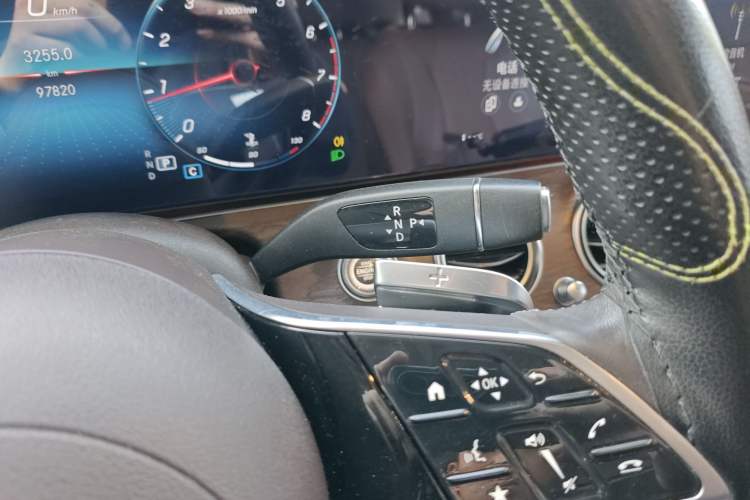 Used Mercedes-Benz E-Class 2022 Second Facelift E 300 L Fashion Edition Gear Lever