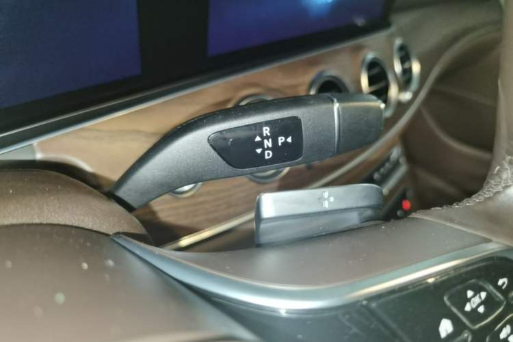 Used Mercedes-Benz E-Class 2022 Revised Version E 300 L Luxury Edition Gear Lever