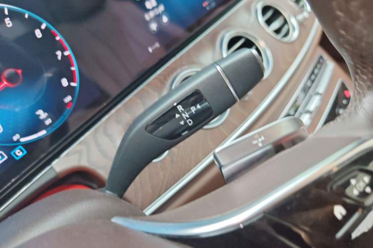 Used Mercedes-Benz E-Class 2022 E 300 L Luxury Model Gear Lever